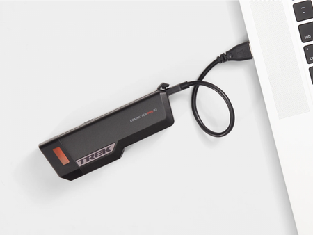 Lampka Przód TREK Commuter Pro RT 1000lm