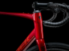 Rower TREK Domane AL 2 Crimson to Dark Carmine