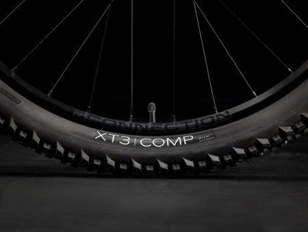 Rower TREK Marlin 5 Purple Flip 2025